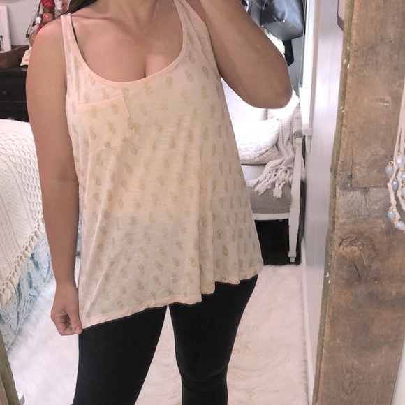 Torrid size 0 peach color pineapple print top - Picture 1 of 5
